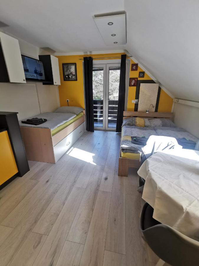 Apartma Lina, Encijan D-38 *